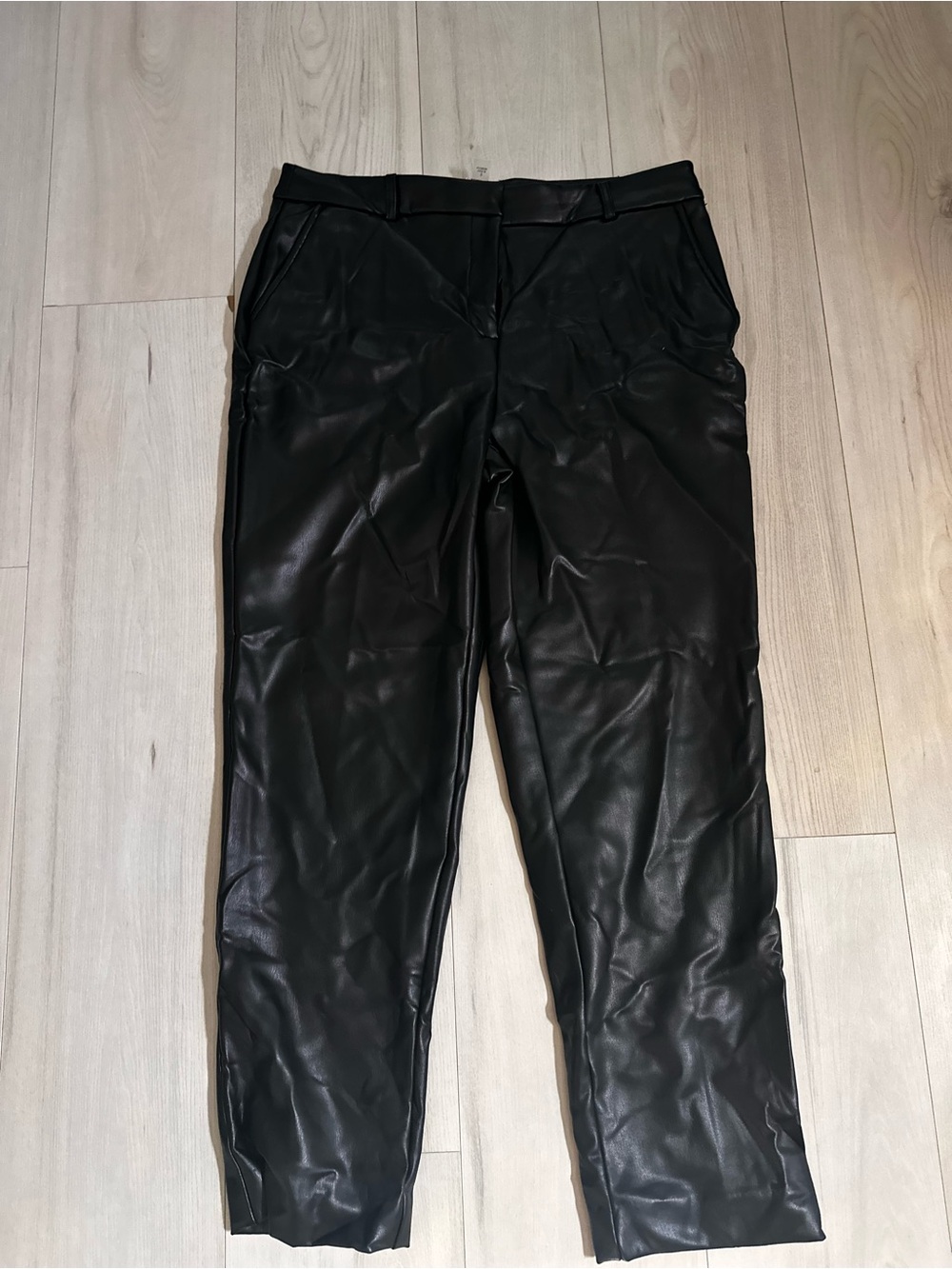 Anne Klein Black Faux Leather Cropped Pants Size 8 0184